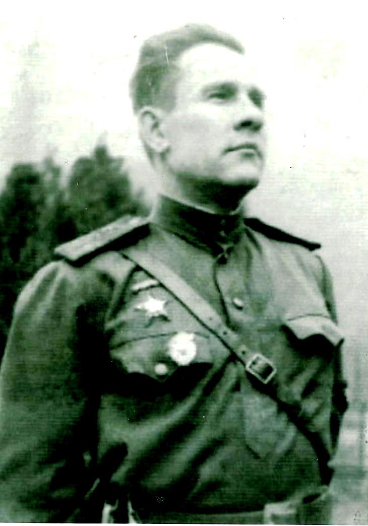 Холинов Дмитрий Николаевич
